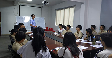 技術(shù)團(tuán)隊(duì)